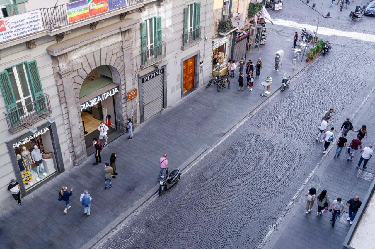 Toledostop Наполи Екстериор снимка Via Roma